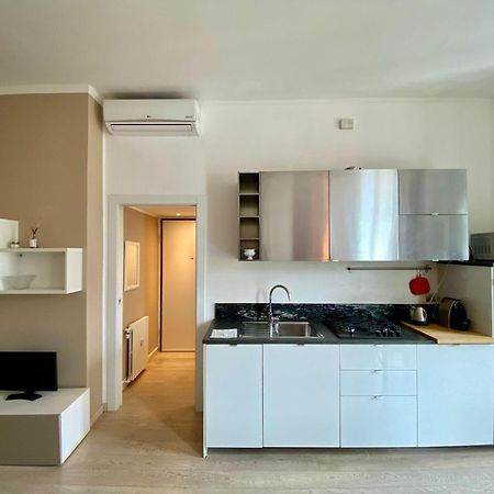 Piazzale Susa Bright Flat Con Veranda Милан Экстерьер фото